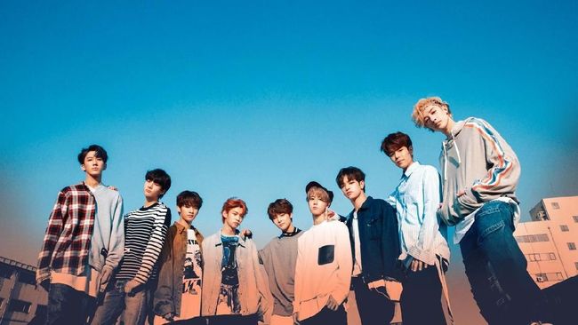 Stray Kids melepas video musik terbaru berjudul 'Double Knot' sebagai konfirmasi kesiapan rilis mini album keenam pada November mendatang.