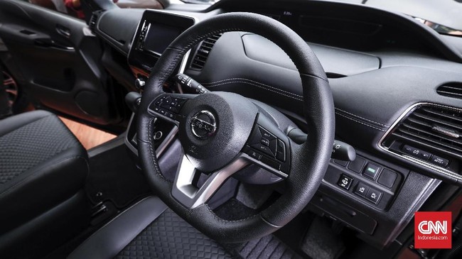 Interior kendaraan MPV All New Nissan Serena di Jakarta, Selasa, 19 Februari 2019. Peluncuran kedua MPV ini menegaskan komitmen Nissan kepada pelanggan Indonesia dengan mengusung Nissan Intelligent Mobility. CNNIndonesia/Safir Makki