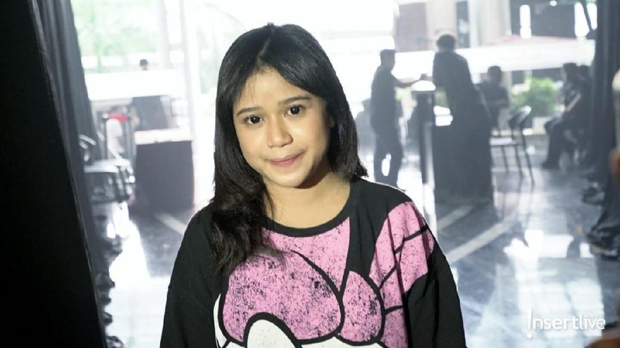 Meski belum membeberkan siapa cowok yang saat ini dekat dengannya, Brisia Jodie membenarkan telah ada seseorang yang mengisi hatinya.