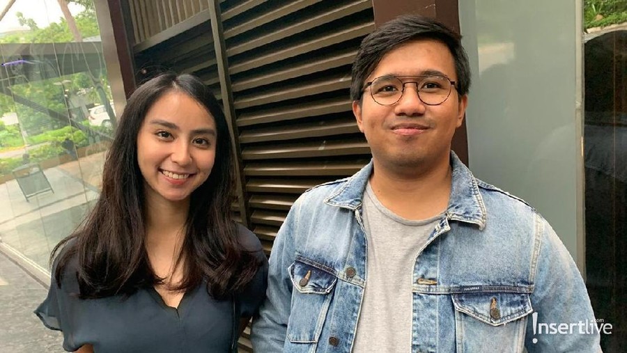 Dulu dikenal sebagai artis cilik, Joshua Suherman kini siap menggandeng sang kekasih ke pelaminan. 