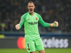 Untuk Urusan Gaji, Ter Stegen Belum Bisa Samai Messi
