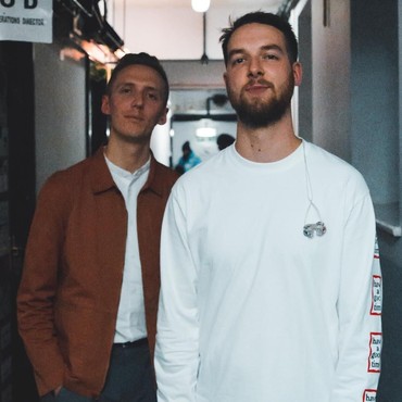 Lirik Lagu Day 1 - Honne