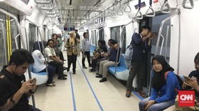 Sebut Tarif Terjangkau, Warga Tak Beralih Gunakan MRT