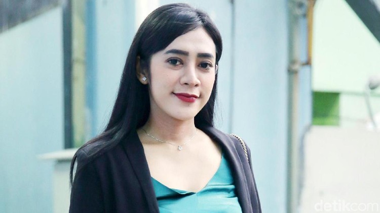Vernita Syabilla saat ditemui di studio Trans TV.