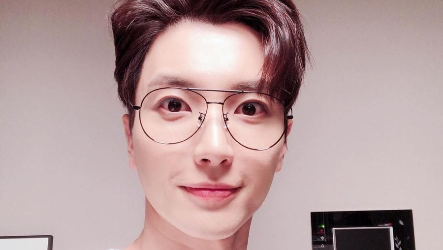 Leeteuk Super Junior kembali datang ke Indonesia pada Rabu (20/2) malam.