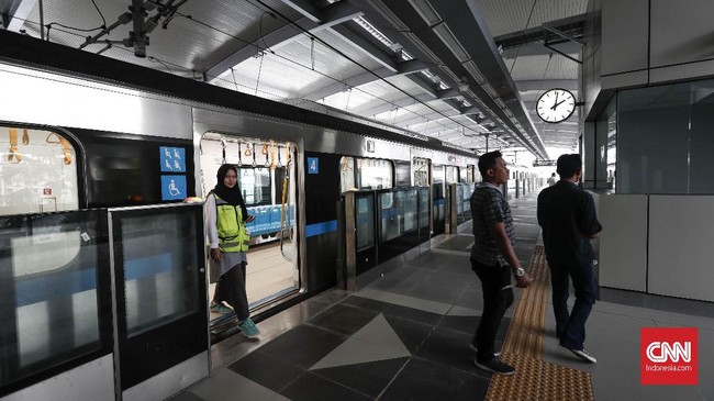 FOTO: Menjajal MRT Bundaran HI-Lebak Bulus