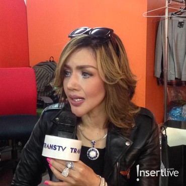 Perang Sindiran Barbie Kumalasari dan Wulan Yee