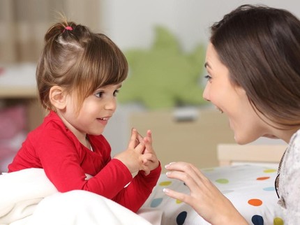 Bunda, Ayo Bantu Stimulasi Si Kecil Agar Cepat Berbicara