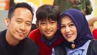 Istri Denny Cagur Ungkap Awal Menikah karena 'Terjebak' Mengira Suaminya Artis Tajir