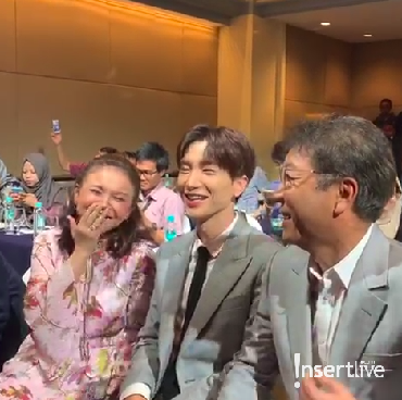 Bahagianya Rossa Duduk Berdampingan dengan Leeteuk