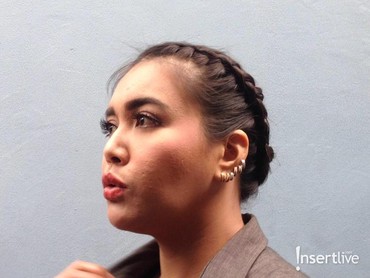 Pekerjaan Lain Denada VS Nadya Mustika Nggak Betah di Medan