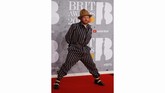 FOTO: Selebriti Berbusana Terburuk di Brit Awards 2019 Ajang Brit Awards 2019 ternyata membuat beberapa selebriti ternyata punya ide lain dalam berbusana, 'lain' dalam arti 'ajaib' dan mungkin 'buruk.'