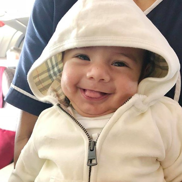 <p>"Zenecka’s <em>first flight. Alhamdulillah</em> lancar," tulis Carissa dalam keterangan foto yang diunggah pada 15 Desember 2018. (Foto: Instagram @carissa_puteri)</p>
