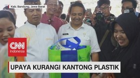 Upaya Kurangi Kantong Plastik