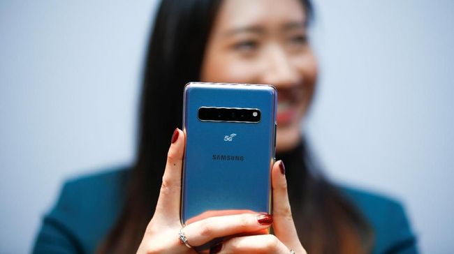 Tukar Tambah Ponsel Bekas Kini Bisa Lewat Online