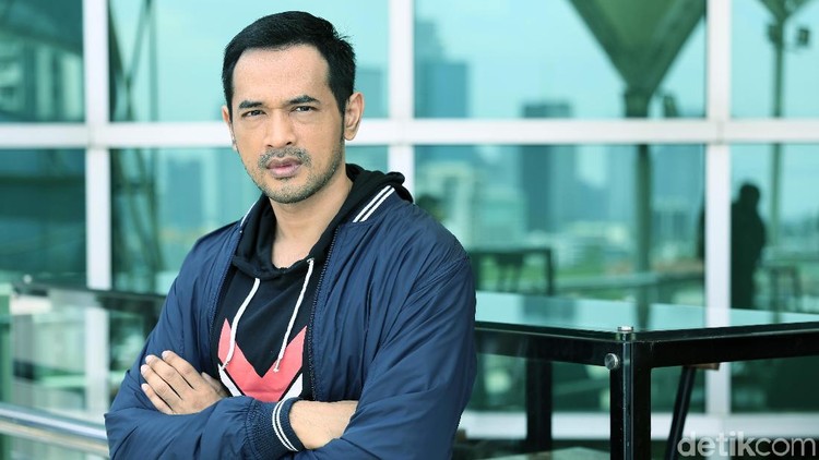 Oka Antara Oka Antara saat berkunjung ke kantor detikcom.