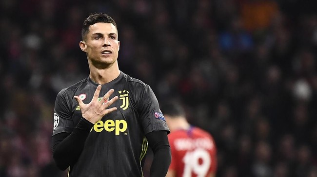 Salam lima jari yang dikeluarkan Cristiano Ronaldo ternyata bukan hanya membuat kesal Atletico Madrid, melainkan juga Real Madrid.
