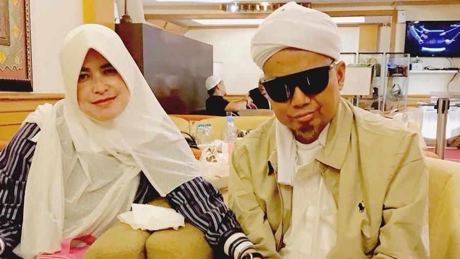 Memahami Tangis Istri Pertama Mendengar Wasiat Arifin Ilham
