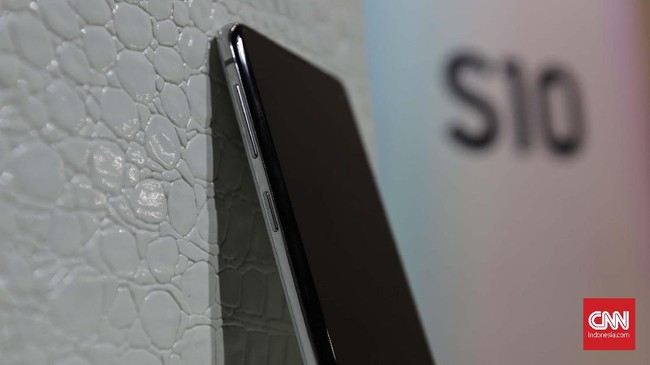 CNNIndonesia.com mendapat kesempatan untuk menjajal varian paling premium, Galaxy S10 Plus yang menjadi cerminan perjalanan Samsung selama satu dekade.