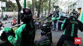 Guru SLB di Makassar Nyambi Grab Demi Penghasilan Tambahan