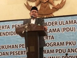 MUI DKI Imbau Warga Taati Aturan Salat di Rumah