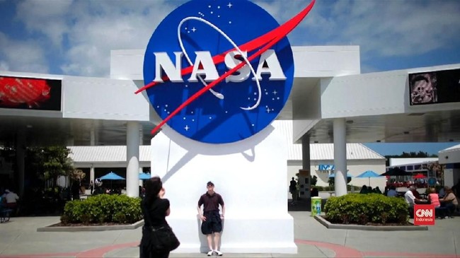 NASA memberikan bantuan gratis kepada 13 perusahaan yang akan membantu mengembangkan sejumlah hal untuk misi pendaratan di Bulan dan Mars.
