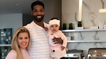 img-title Hamili Wanita Lain, Tristan Thompson Minta Maaf pada Khloe Kardashian