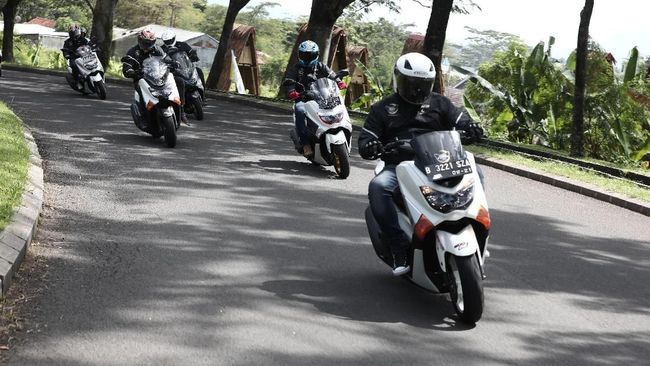 Tes Kemampuan Ban Corsa untuk Skutik 150 cc