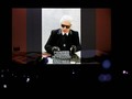 FOTO: Koleksi Terakhir Karl Lagerfeld Bersama Fendi