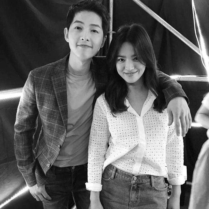 <p>Keduanya mulai akrab sejak membintangi drama Descendants of the Sun. (Foto: Instagram @kyo1122)</p>
