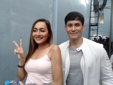 Akui Masih Saling Sayang, Dewi Rezer Mau Rujuk dengan Marcelino Lefrandt?