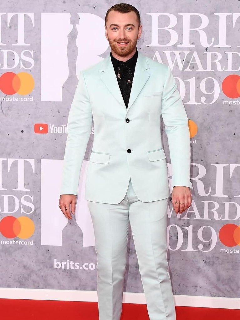 Berlangsung meriah, siapa aja sih seleb yang tampil dengan pakaian terbaik di Brit Awards 2019? Berikut Insertlive sajikan seperti yang dilansir Vanity Fair.