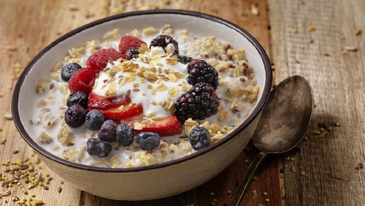 613121170 Granola With Fresh Fruit-Photographed on Hasselblad H1-22mb Camera