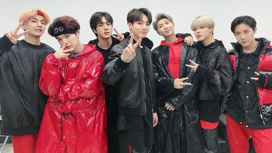 Saling follow di Twitter, BTS disebut akan kolaborasi dengan Gwen Stefani.