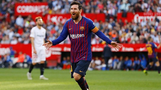 Barcelona sukses mengalahkan tuan rumah Sevilla 4-2 pada laga pekan ke-25 La Liga Spanyol 2018/2019 berkat hattrick Lionel Messi.