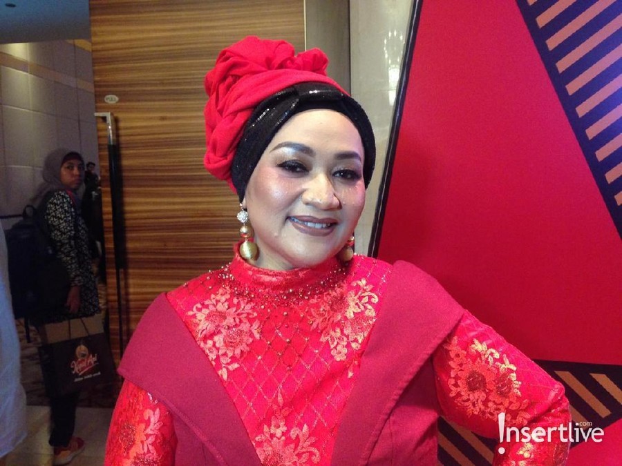 Kisah Mikha Tambayong dan empat artis lain yang tidak menemani sang ibunda hingga saat terakhir menutup mata.