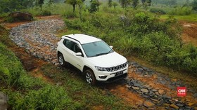 VIDEO: 'Nyicip' SUV Amerika Jebolan India