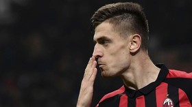 Kane Cedera Panjang, Tottenham Incar Piatek