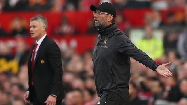Mantan pemain Manchester United, Paul Ince, menganggap kepergian Jurgen Klopp dari Liverpool dan Pep Guardiola dari Man City bisa membuat The Red Devils juara.