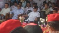 Pengasuh Ponpes Sunan Drajat Dukung Prabowo: Mudah-mudahan Jadi Presiden