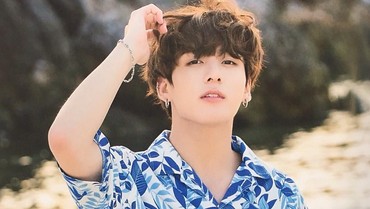 img-title Penampilan 'Polos' Jungkook BTS yang Bikin Fans Heboh