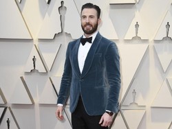 Imbas Lama Jalani Karantina, Chris Evans Merasa Seperti Biarawan