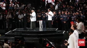 Tinggalkan Debat, Jokowi Hanya Antar Ma'ruf ke Panggung