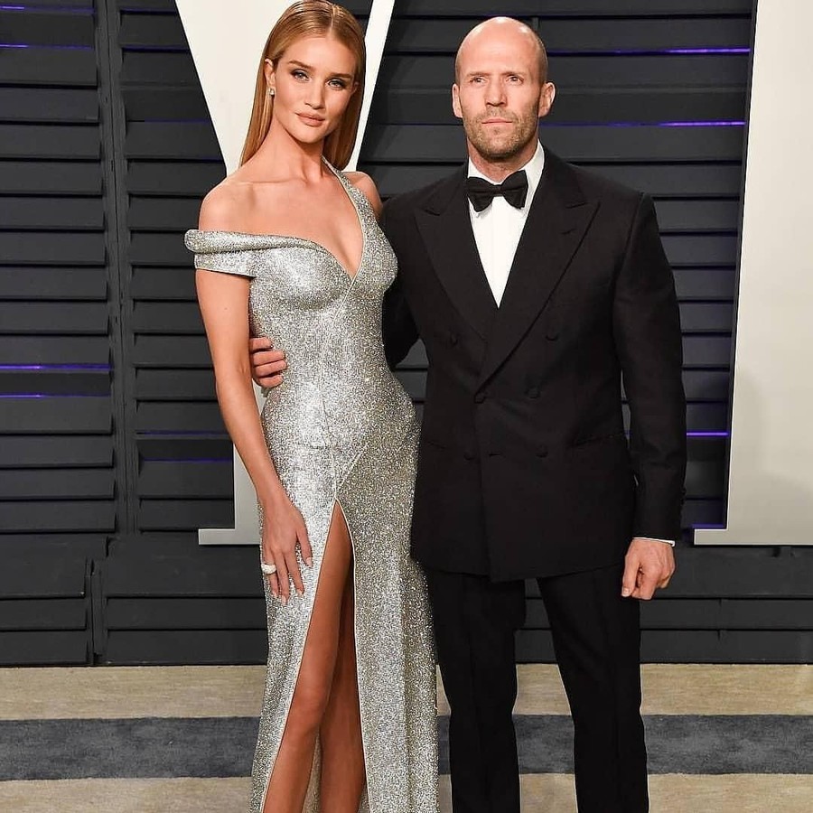 Jason Statham dan Rosie Huntington Whiteley 5 Pasangan Seleb Dunia Yang Hadiri Oscar 2019. Berikut nama-namanya