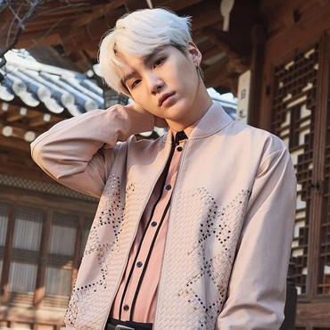 Suga BTS Dibully, Tagar #YoongiWeLoveYou Jadi Trending Dunia