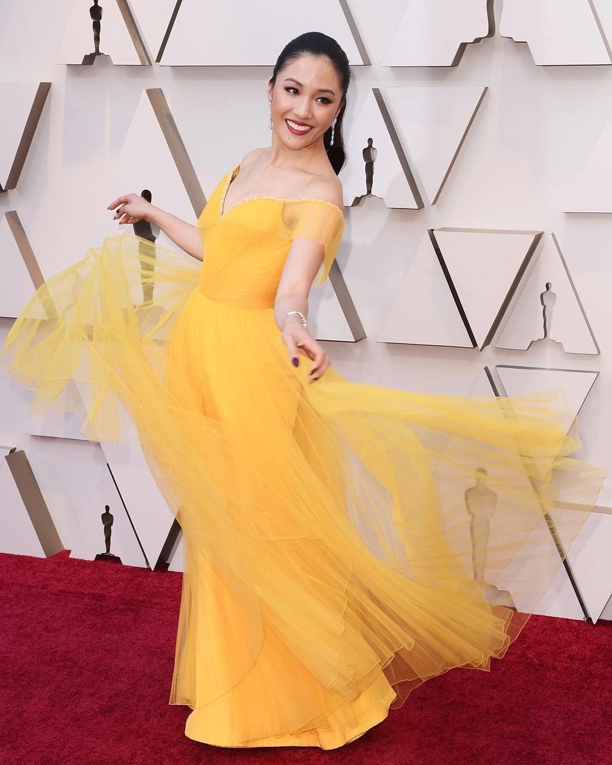 Karpet merah Oscar 2019 jadi ajang bergengsi para selebriti bergaya&period; Seperti dikutip dari Harper Bazaar&comma; berikut enam gaun terbaik Oscar 2019&period;