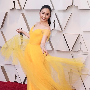 6 Gaun Terbaik Oscar 2019, Mana Favoritmu?