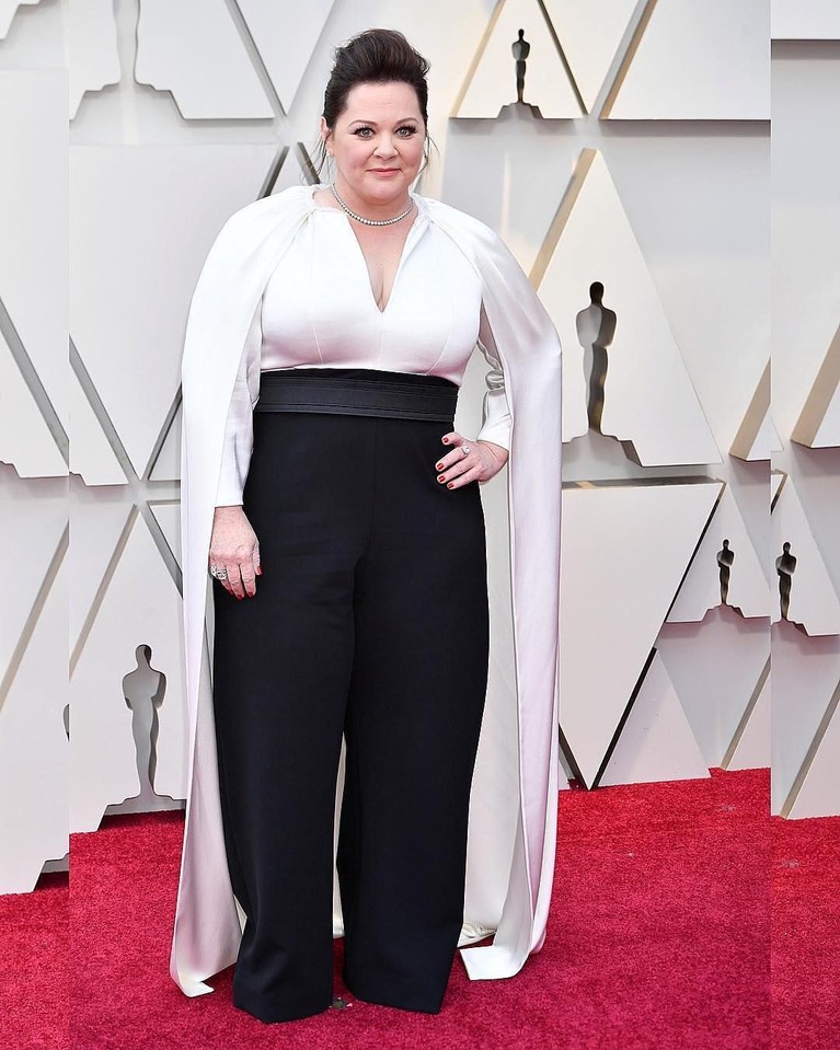 5 Artis Berkostum Unik di 'Oscars 2019' Pergelaran Piala Oscars 2019 menjadi ajang penghargaan yang bergengsi untuk pamer penampilan para artis dunia. Berikut lima artis dengan penampilan paling unik.