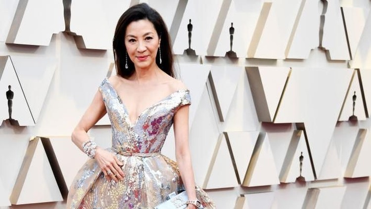 HOLLYWOOD, CALIFORNIA - FEBRUARY 24: Michelle Yeoh attends the 91st Annual Academy Awards at Hollywood and Highland on February 24, 2019 in Hollywood, California. (Photo by Frazer Harrison/Getty Images)
