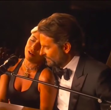 Cinlok dengan Bradley Cooper, Lady Gaga: Aku Bisa Menipu